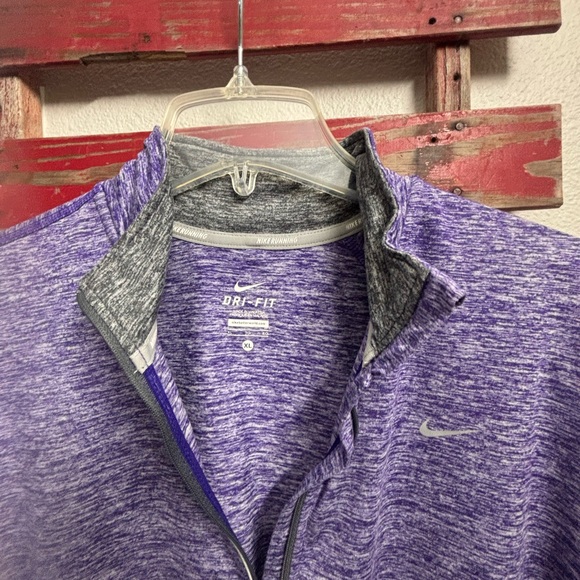 Nike Purple Dri-FIT‎ Women's Top - Picture 7 of 11
